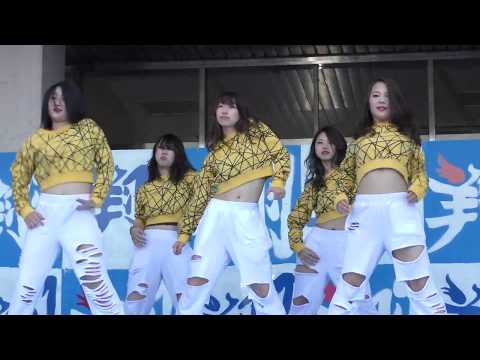 Hip hop dance for female college students