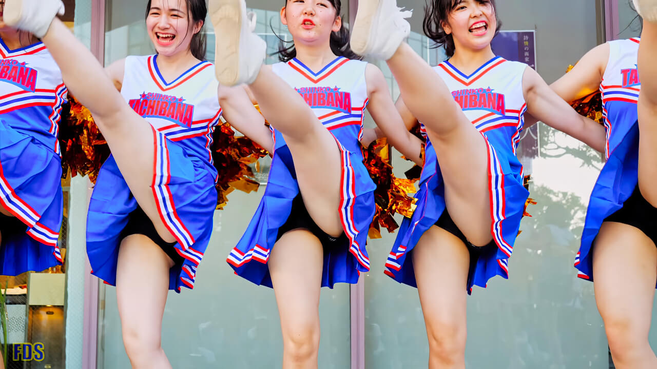青のJKチアダンス Japanese Girls Cheerleader [4K]